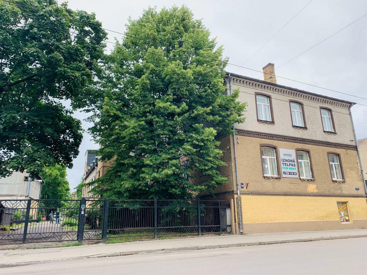 Dandelion Apartments Matisa Riga Luaran gambar